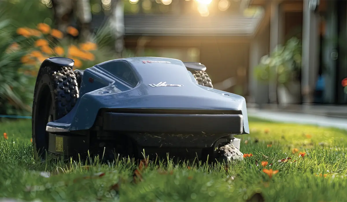 wiper-kxl-d-awd-robot-rasaerba-4wd-brushless-per-grandi-superfici image 1